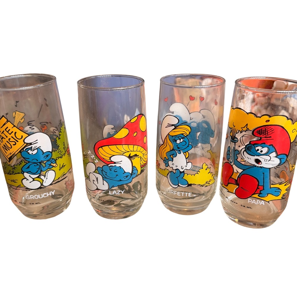 Vintage 1982 Peyo Smurfs Drinking Glasses Set of 8 Papa Smurfette Gargamel Retro
